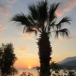 Seaside 3* Himara