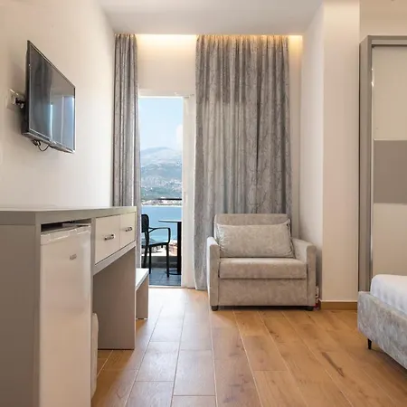Seaside Hotel 3*