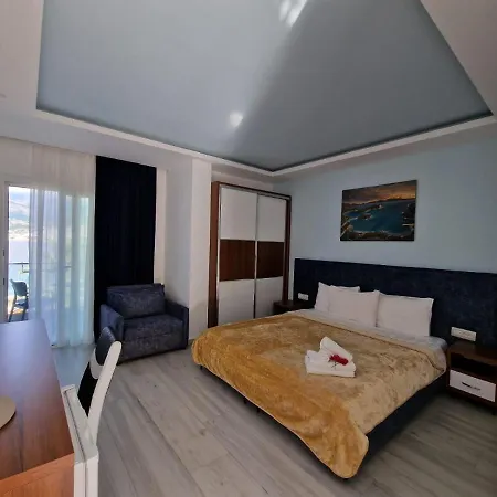 Seaside 3* Himarë