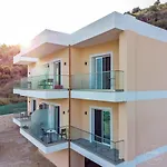 Seaside Himarë