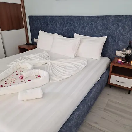 Hotel Seaside Himarë