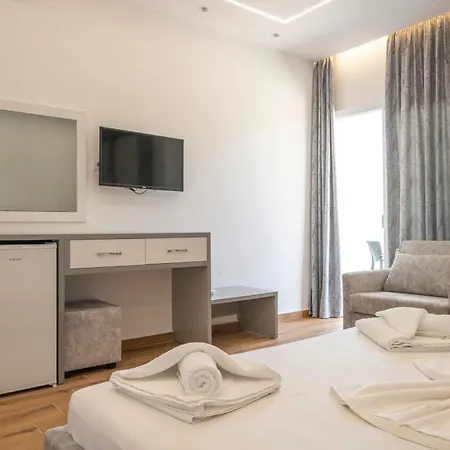 Seaside 3*