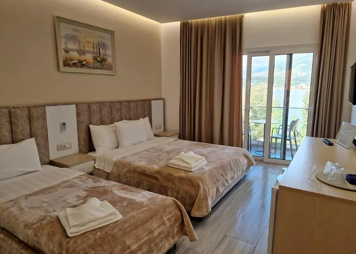 Seaside 3* Himarë