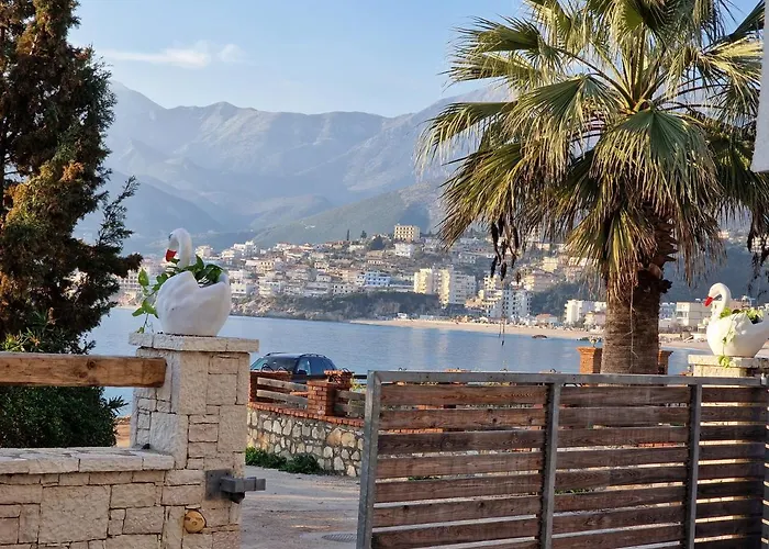 Seaside 3* Himare