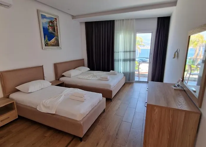 Hotel Seaside Himarë